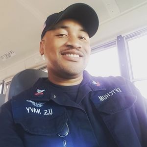 Meet your Posher, Dennis